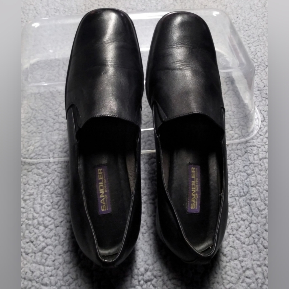 Ladies Black Loafer Sandler of Boston Shoes Size 8M